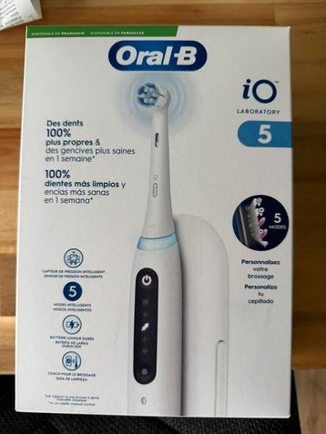 Brosse à dents oral B neuve Io 5 beschikbaar voor biedingen