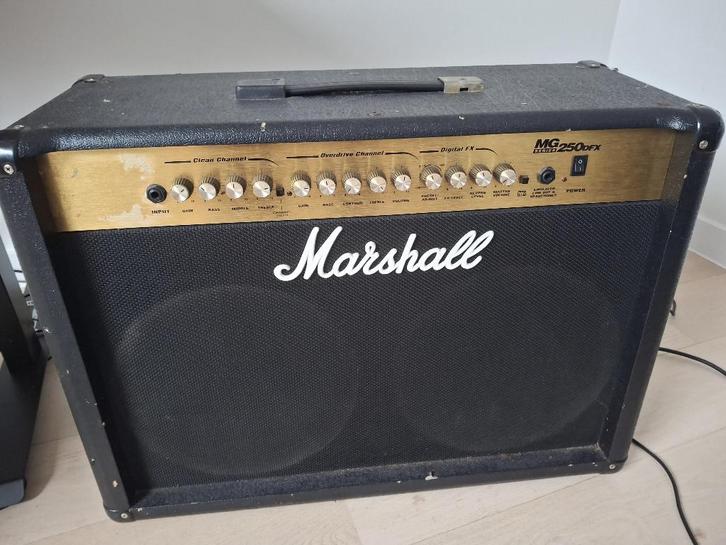 Marshall MG250DFX – 100W Stereo Combo Amp, Musique & Instruments, Amplis | Basse & Guitare, Utilisé, Guitare, 100 watts ou plus