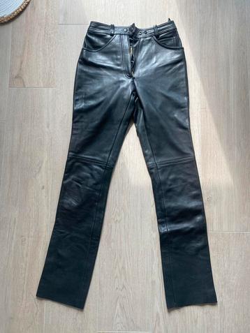 Pantalon cuir richa T38 beschikbaar voor biedingen