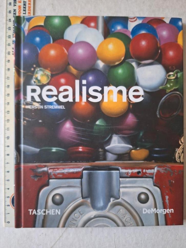 Kunstboek "Realisme" door Kerstin Stremmel uit 2009, Boeken, Kunst en Cultuur | Beeldend, Zo goed als nieuw, Ophalen of Verzenden