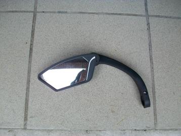 Fietsspiegel beschikbaar voor biedingen