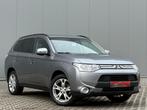 Mitsubishi Outlander 2.2DI-D 2WD Camera Cruise Navi Garantie, Auto's, Voorwielaandrijving, Euro 5, 4 cilinders, Leder