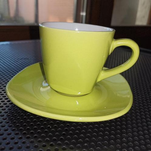 Veelkleurige espressokoffieset, Huis en Inrichting, Keuken | Servies, Nieuw, Kop(pen) en/of Schotel(s), Effen, Keramiek, Ophalen of Verzenden