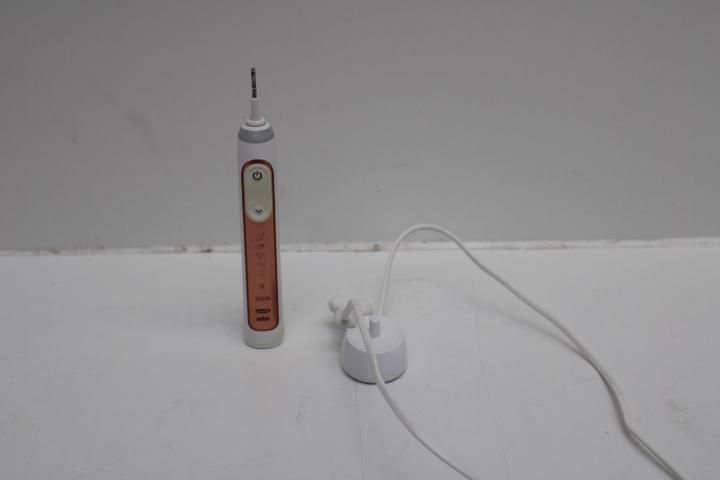 Oral-B Genius X Rosegold Elektrische Tandenborstel, Handtassen en Accessoires, Uiterlijk | Mondverzorging