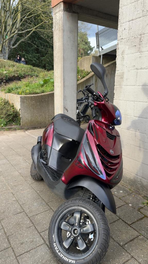 Zip 70cc tekoop of teruil, Fietsen en Brommers, Scooters | Piaggio, Zo goed als nieuw, Zip, Klasse A (25 km/u), Tweetakt, Ophalen