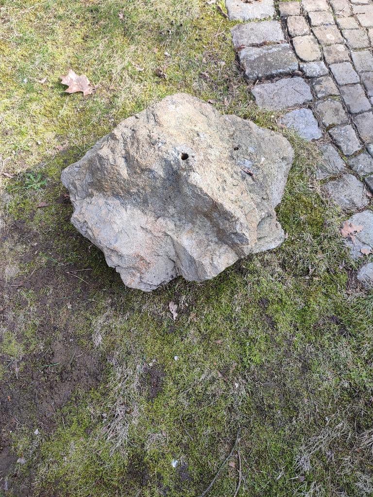 vijver pomp en vijver  rotsblok met gat in, Ophalen, Gebruikt, Overige typen