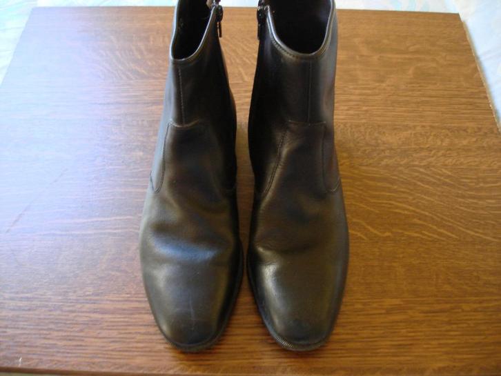 Prachtige korte herenlaarzen zwart leder maat 43 Tino Rossi., Kleding | Heren, Schoenen, Zo goed als nieuw, Boots, Zwart, Ophalen of Verzenden