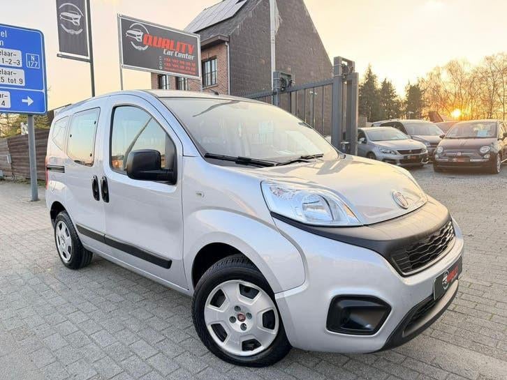 Fiat Qubo Easy 2017 *021000km* 1.4benzine Euro6b Airco 5zit, Auto's, Fiat, Testrit aan huis, Euro 6, Bedrijf, 1368 cc
