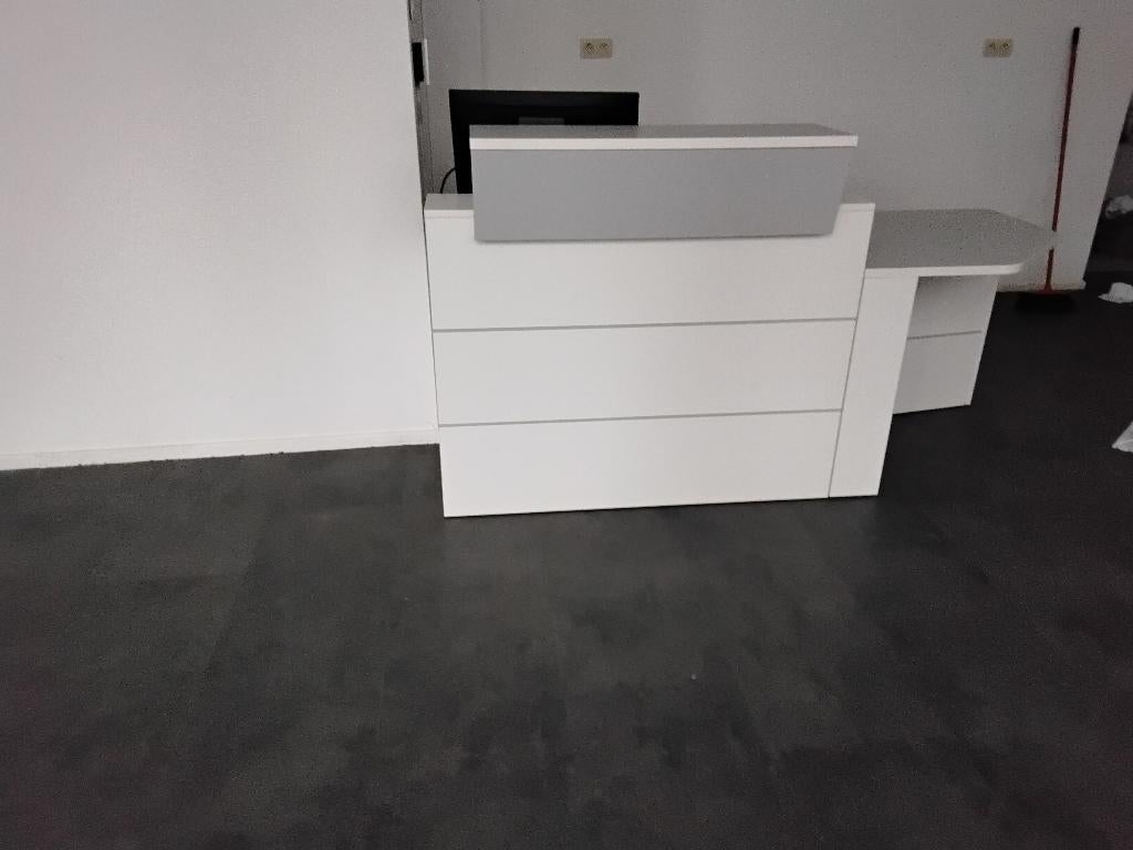 Receptie tafel of kassa, Receptie of Entree, Ophalen, Gebruikt, Inrichting