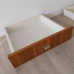 4 laden van ladenkast Pierre Guariche, Ophalen