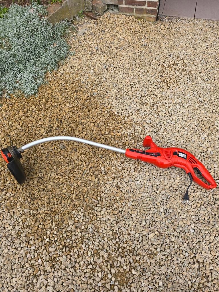 Coupe bordure BLACK +DECKER +5 bobines, Enlèvement