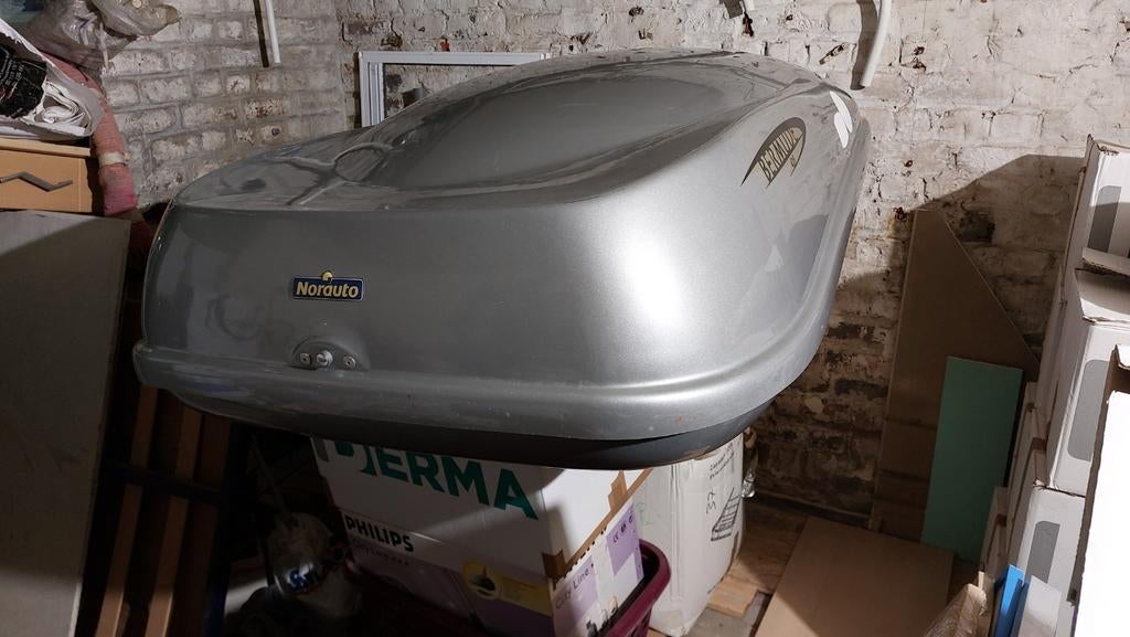 Coffre de toit NORAUTO Bermude 425 très bon état pour 220 €, Ophalen