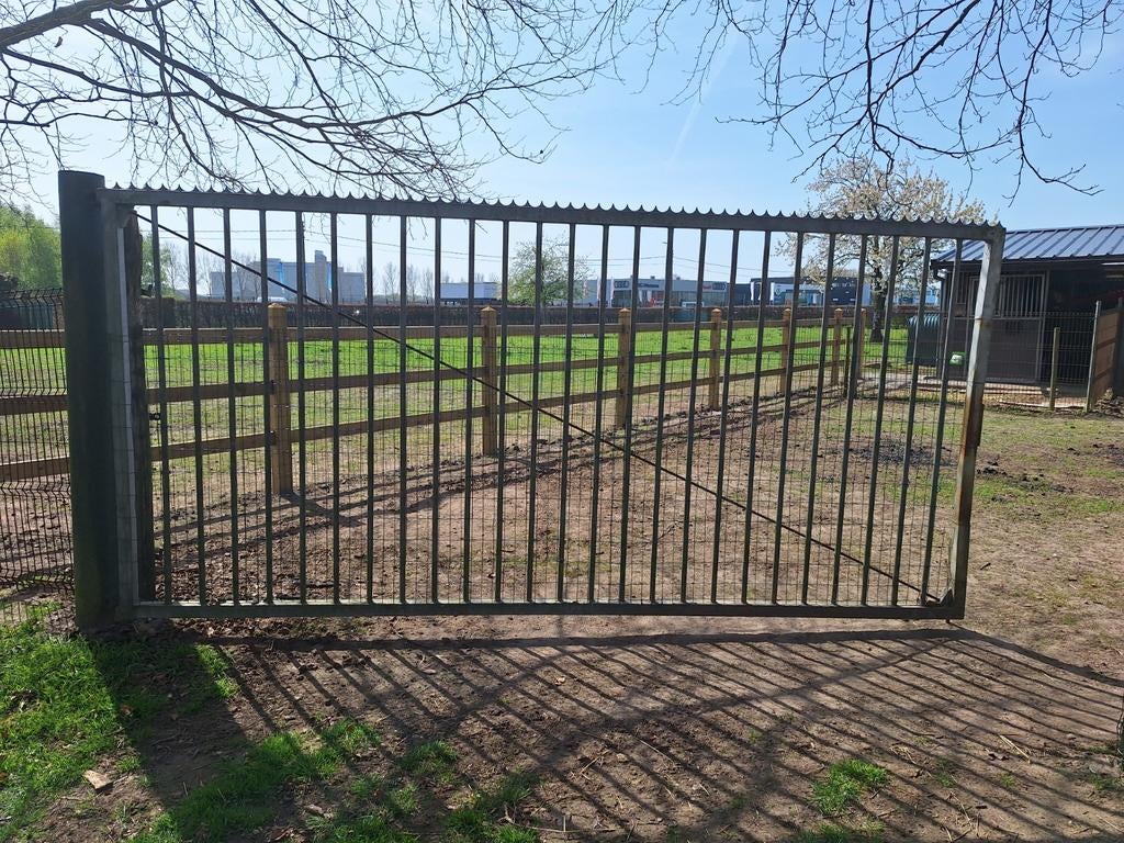 Stevige ijzeren poort, Tuin en Terras, Tuinhekken en Hekwerk, Ophalen