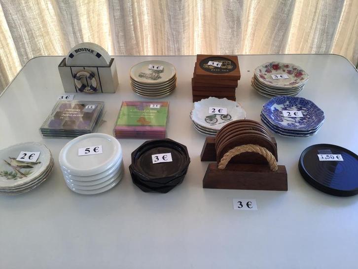 10 sets de sous-verres, Maison & Meubles, Accessoires pour la Maison | Sous-verres & Sous-plats, Comme neuf, Enlèvement ou Envoi