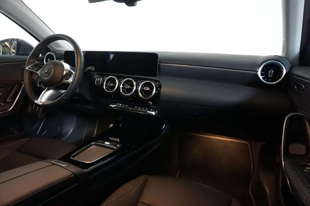 Mercedes-Benz A-CLASS 250 e - TREKHAAK WEGKLAPBAAR, Automaat, Gebruikt, 120 kW, Bedrijf