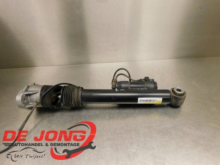 Schokdemper rechts-achter van een Mercedes GLE, Gebruikt, -, Ophalen of Verzenden, -