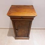 Table de chevet en noyer, Maison & Meubles