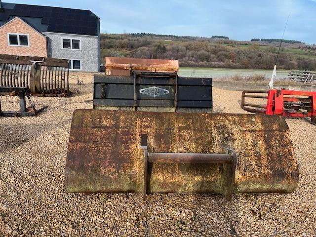 Bac godet chargeuse articulée - chargeur télescopique, Articles professionnels, Articles professionnels Autre, Enlèvement