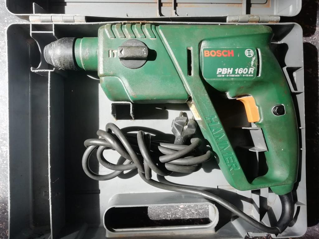 Boormachine Bosch, Zo goed als nieuw, Klopboormechanisme, 400 tot 600 watt, Ophalen
