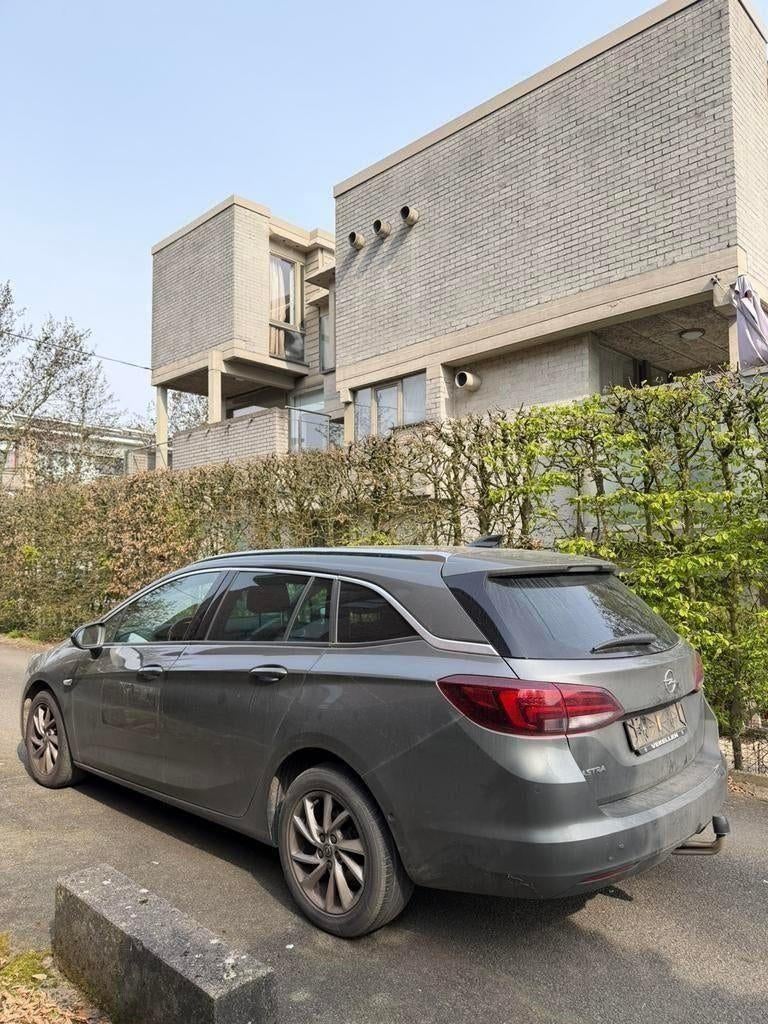 Opel Astra Sports Tourer 1.5 diesel van 2021 - LEZEN/LIRE, Auto's, Euro 6, Parkeersensor, Bedrijf, Astra