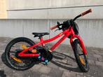 Vélo 16” Scott rouge unisexe pour un enfant de 4 à 6 ans