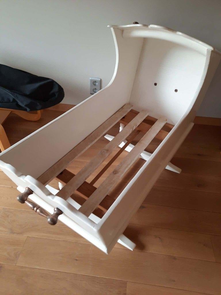 Antieke wieg, Enlèvement, Utilisé, Berceau