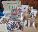 Nintendo Wii Console + Games + Controllers + Wii Fit Plus .., Games en Spelcomputers, Ophalen of Verzenden, Gebruikt, Met 3 controllers of meer