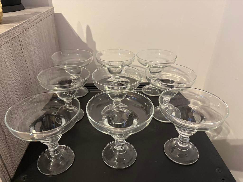 Dessert glazen / ijscoupes set (9stuks) cocktail coupe, Verzamelen, Ophalen, Zo goed als nieuw