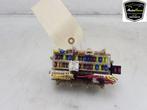 BOITIER FUSIBLES Renault Kadjar (RFEH) (|243808901R|), Utilisé, Renault