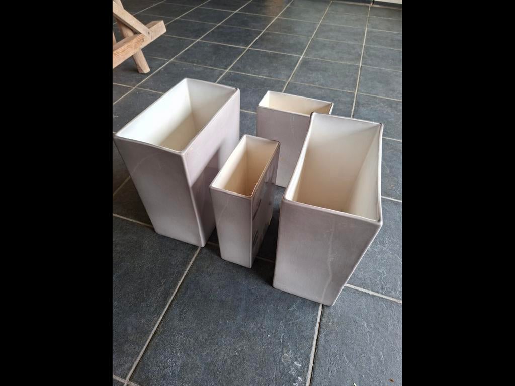 Plantenbakken, Ophalen, Nieuw