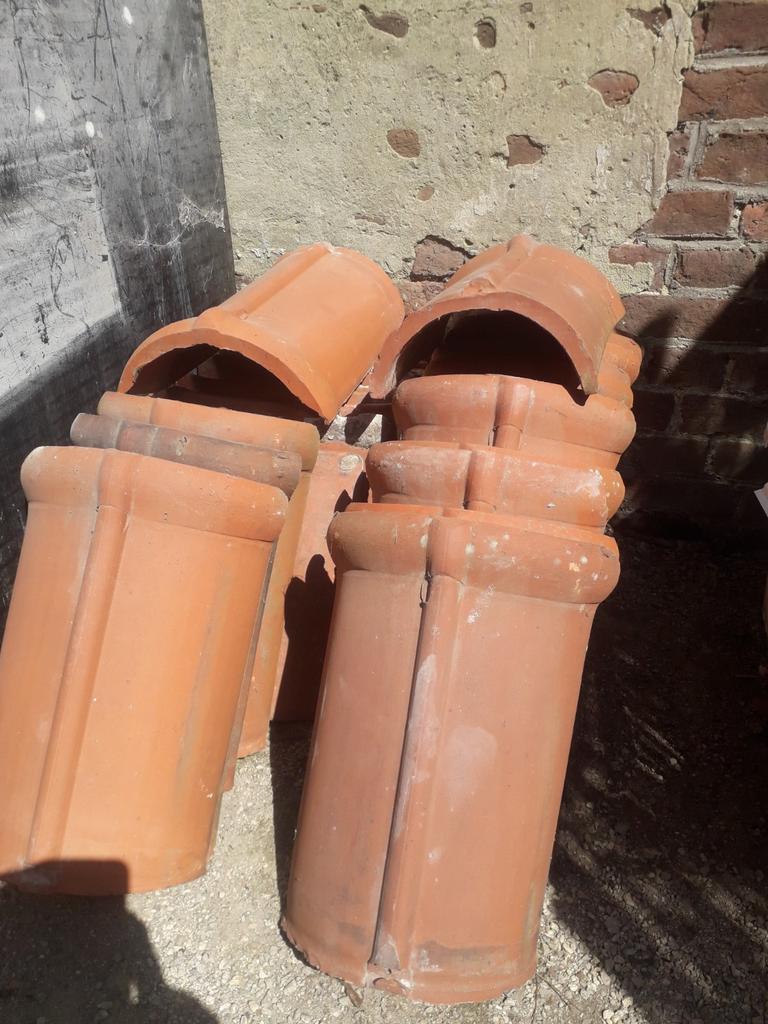 Oude nokpannen 15 tal, Pierre ou Argile, Enlèvement, Utilisé, Rouge