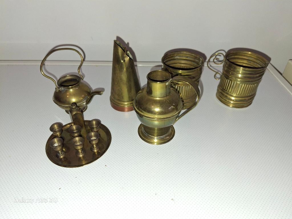 KOPEREN VITRINEKASTJE, Ophalen of Verzenden