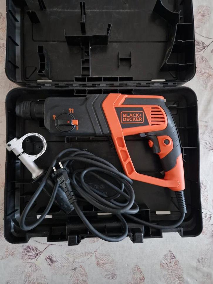 Black + Decker klopboorhamer 'KD975KA-QS' 710W., Doe-het-zelf en Bouw, Gereedschap | Boormachines, Ophalen