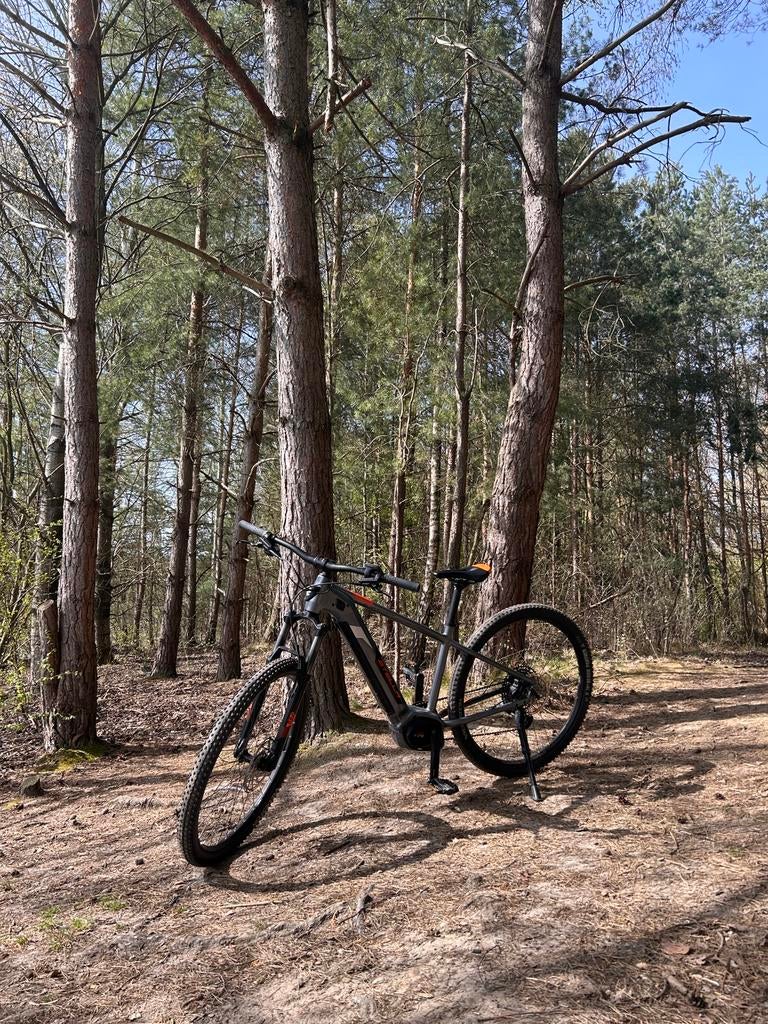 Stella El Reventador EMTB + Specialized helm, Fietsen en Brommers, Hardtail, Heren, 45 tot 49 cm, Zo goed als nieuw