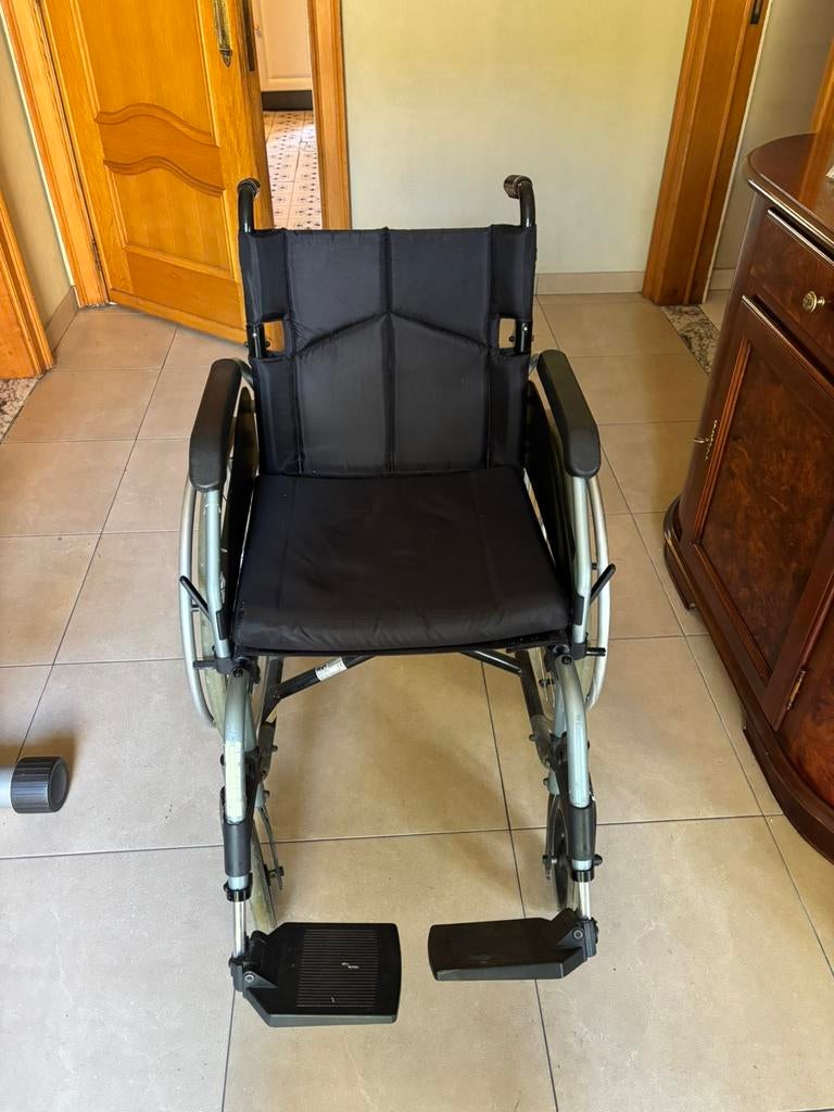 Fauteuil roulant, Enlèvement, Comme neuf