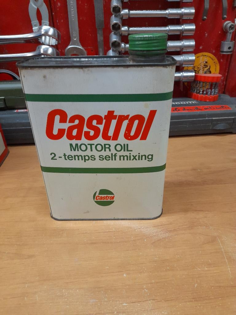 ancien bidon huile vide castrol moto 2 temps 2t self, Envoi, Utilisé, Autres types