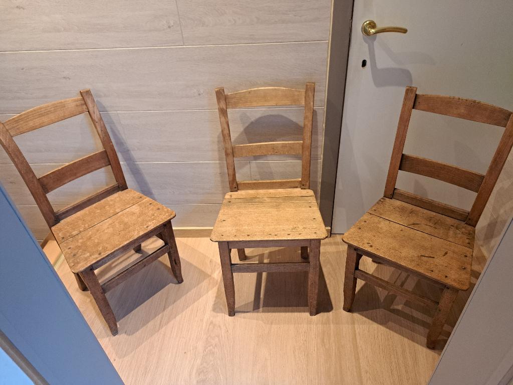 chaises de ferme (antiquités), Trois, Autres couleurs, Enlèvement, Utilisé