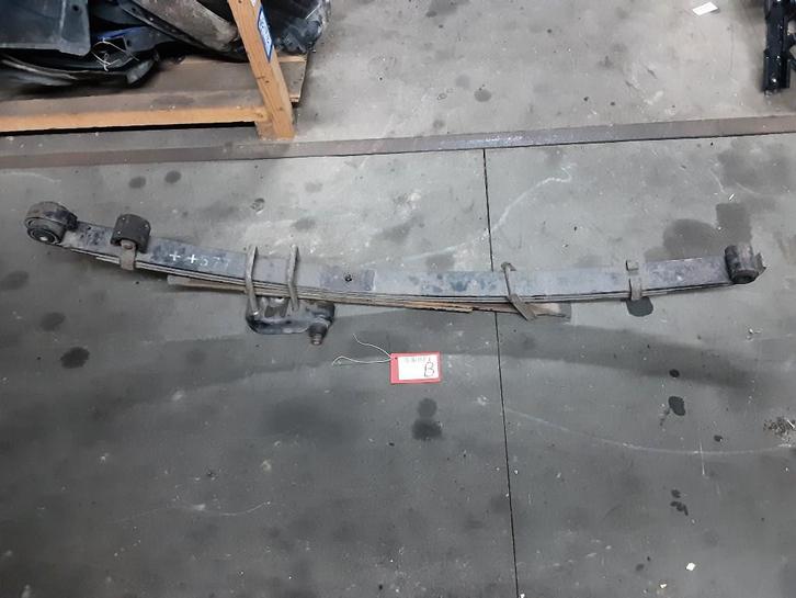 BLADVEER ACHTER Toyota Hilux III (01-2001/07-2005), Auto-onderdelen, Ophanging en Onderstel, Toyota, Gebruikt