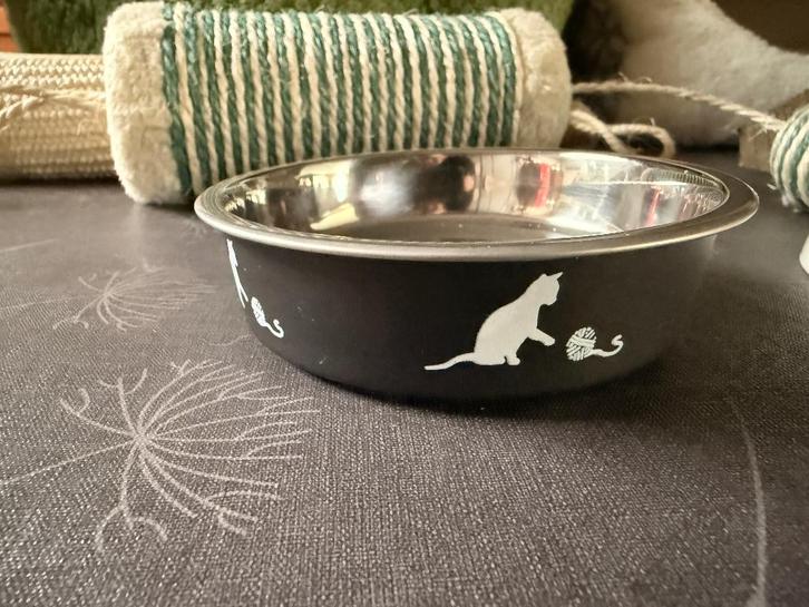 Klein eetbakje met katjes, Animaux & Accessoires, Accessoires pour chats, Comme neuf, Enlèvement ou Envoi