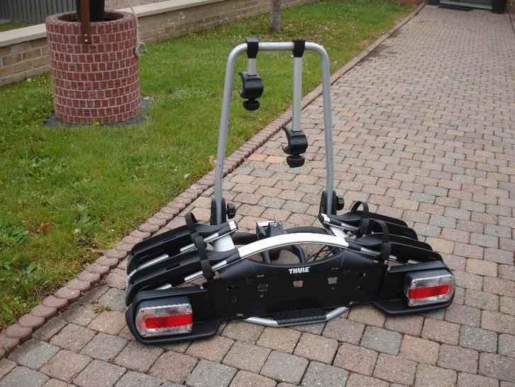 PORTE DEUX VELOS MARQUE THULE, Autos : Divers, Porte-vélos, Comme neuf, 2 vélos, Enlèvement ou Envoi