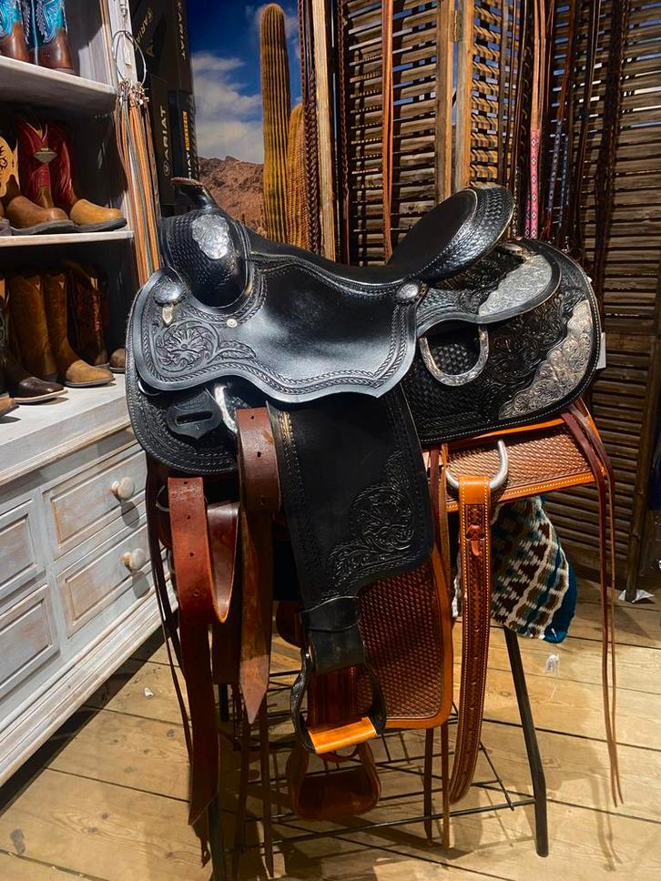 16 ince western zadel, Animaux & Accessoires, Chevaux & Poneys | Selles, Comme neuf, Western, Enlèvement