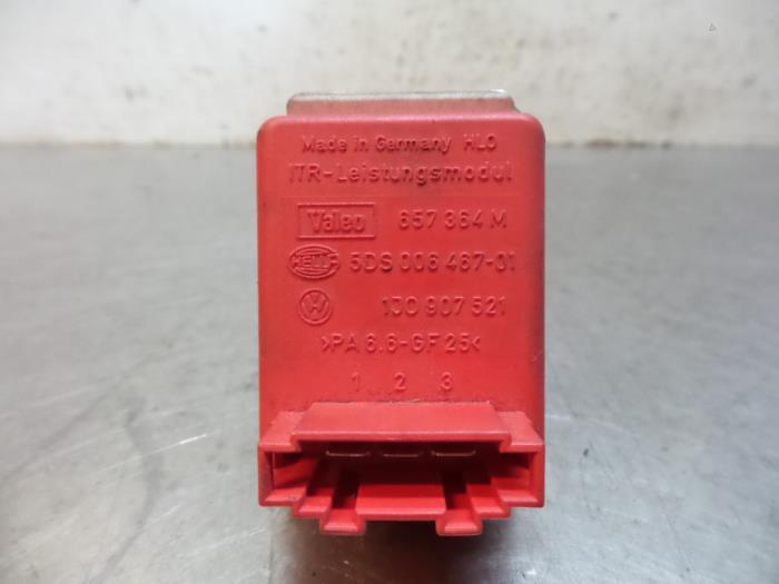 Résistance chauffage d'un Volkswagen Golf (Golf 97-), Autos : Pièces & Accessoires, Climatisation & Chauffage, Volkswagen, Utilisé