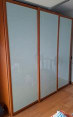 Driedelige kast met schuifdeuren (mat glas), Huis en Inrichting, Kasten | Kleerkasten, Ophalen, Glas