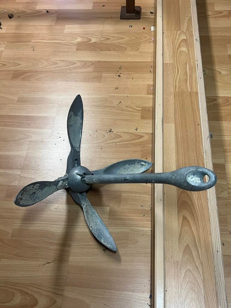 Ancre de bateau pliable/ancre pliante  compacte et robuste, Sports nautiques & Bateaux, Enlèvement, Comme neuf