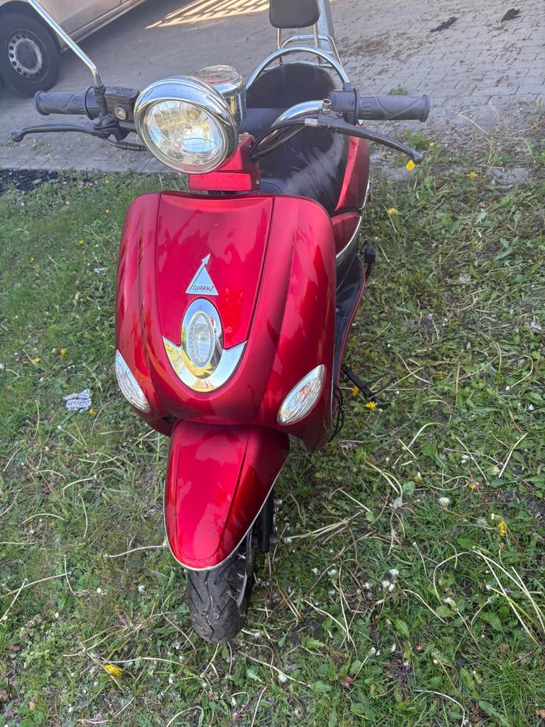 Brommer Pisa, Vélos & Vélomoteurs, Scooters | SYM, Enlèvement, Utilisé, Classe A (25 km/h), Essence