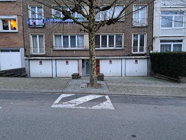 A vendre 4 Garages Box 2 Voitures + 4 Parking devant a Jette, Immo, Garages & Places de parking, Bruxelles