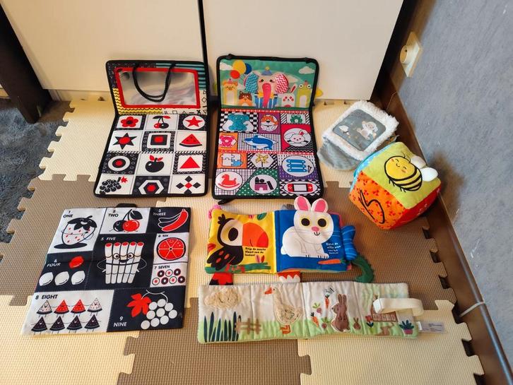 Grand paquet de jouets pour bébés, Enfants & Bébés, Jouets | Jouets de bébé, Comme neuf, Autres types, Sonore, Enlèvement ou Envoi