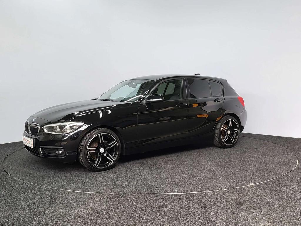 BMW 1 Serie 116 Handgeschakeld | 2017 | 123.654 km | PDC | R, Autos, BMW, 116 g/km, Achat, Euro 6, Entreprise