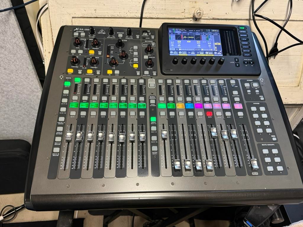Behringer X32 Compact  T’huis studio, Ophalen, Zo goed als nieuw