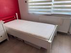 Wit eenpersoonsbed met lattenbodem en matras, Huis en Inrichting, Slaapkamer | Bedden, 90 cm, Eenpersoons, Wit, Steigerhout